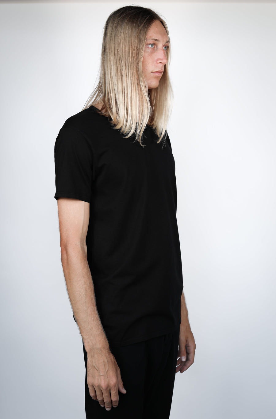 Basis Tee Black